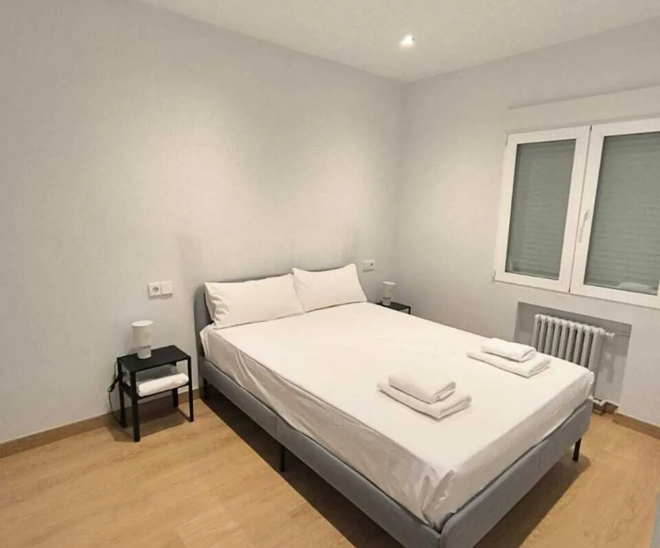 Chamartin City Rooms - Cozy Stay In Central Madrid Apartment