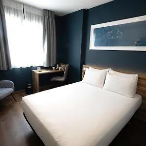 Hotel Travelodge Alcalá, Madrid